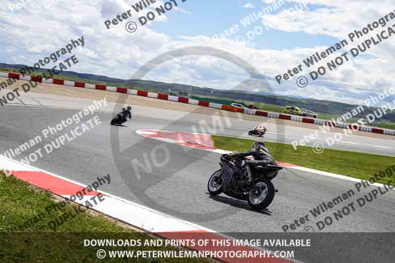 cadwell no limits trackday;cadwell park;cadwell park photographs;cadwell trackday photographs;enduro digital images;event digital images;eventdigitalimages;navarra;no limits trackdays;peter wileman photography;racing digital images;trackday digital images;trackday photos